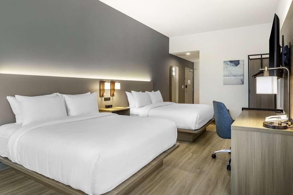 Comfort Inn & Suites Newark Liberty International Airport Værelse billede