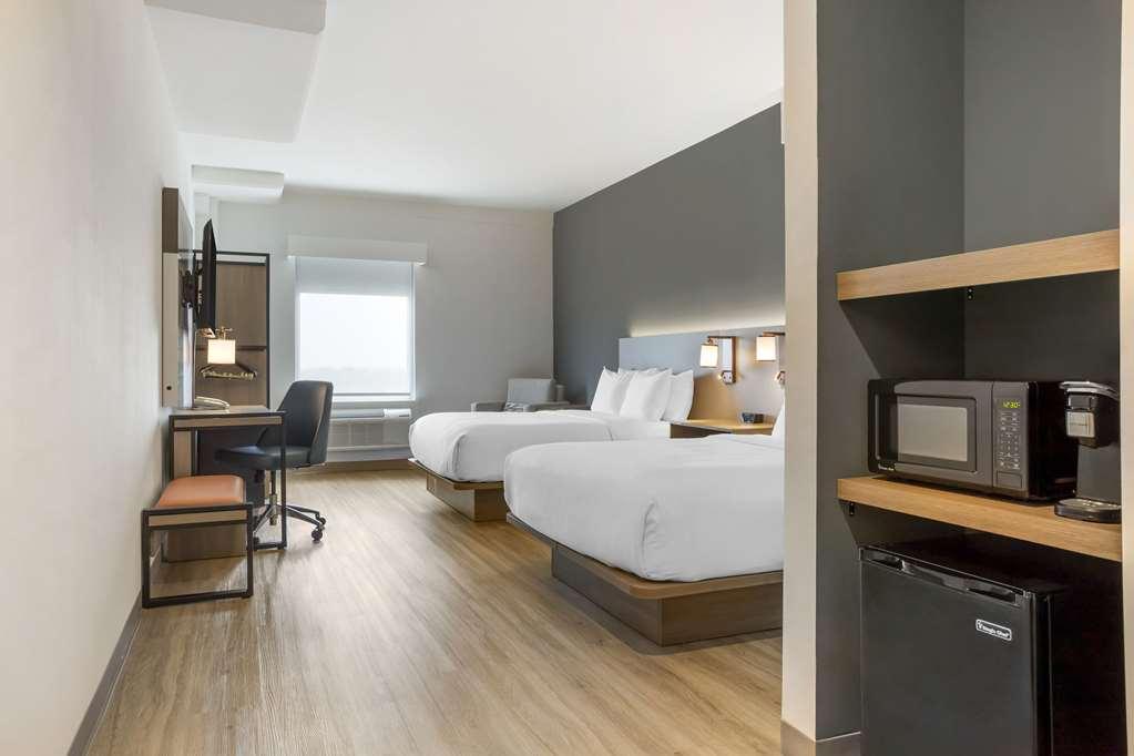 Comfort Inn & Suites Newark Liberty International Airport Værelse billede