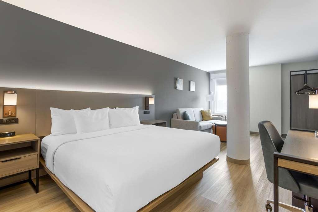 Comfort Inn & Suites Newark Liberty International Airport Værelse billede